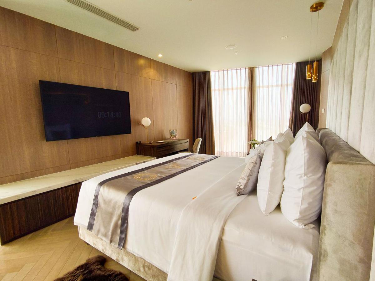 Diamond Stars Ben Tre Hotel Extérieur photo A bedroom at the hotel