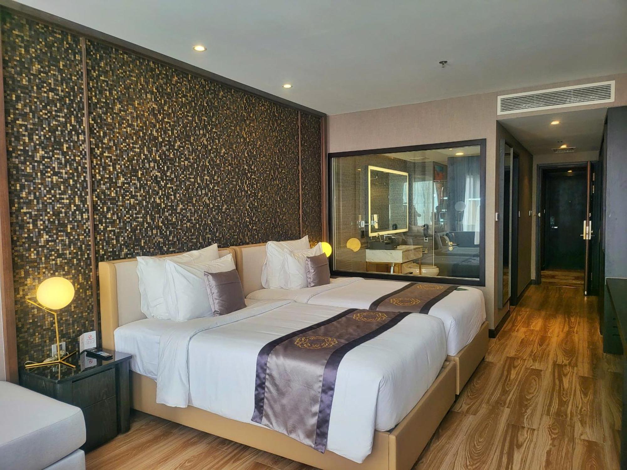Diamond Stars Ben Tre Hotel Extérieur photo Deluxe Room