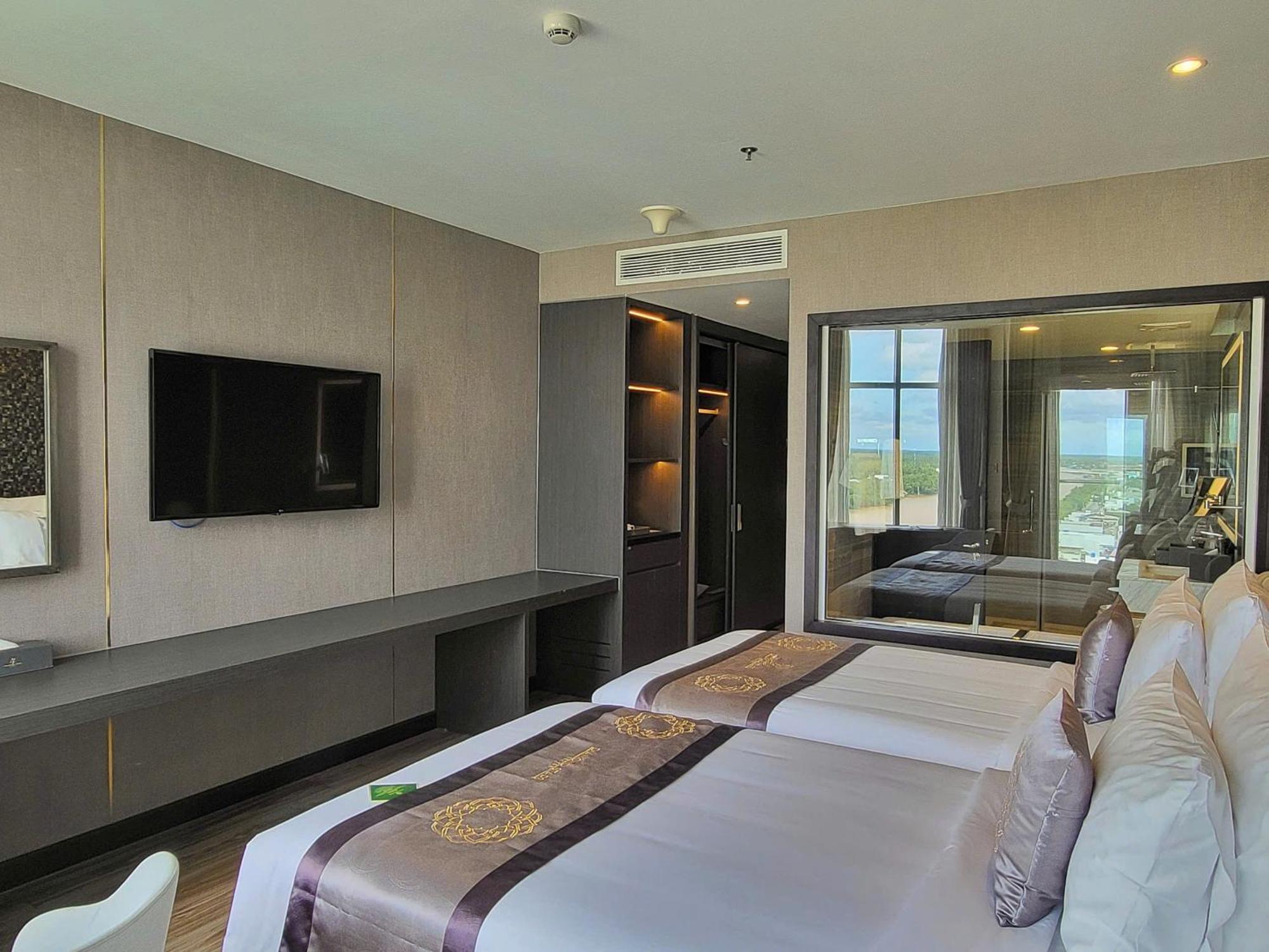 Diamond Stars Ben Tre Hotel Extérieur photo Deluxe Room